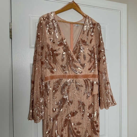 MAC DUGGAL Rose Gold Sequined faux wrap split long sleeve gown 16 NWT - Picture 14 of 16
